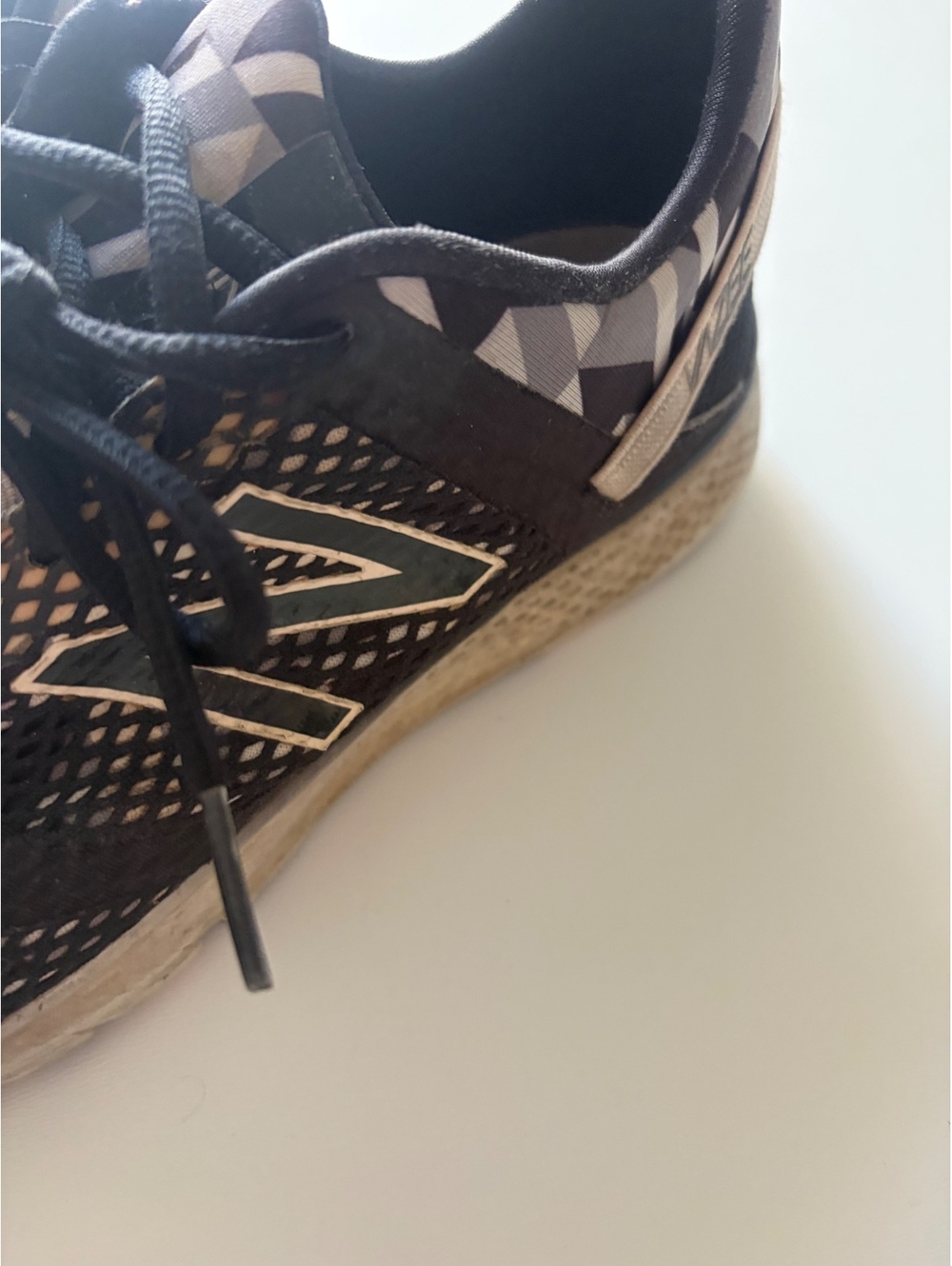 New Balance Vazee Running Shoes Black and Beige Men's Size 9